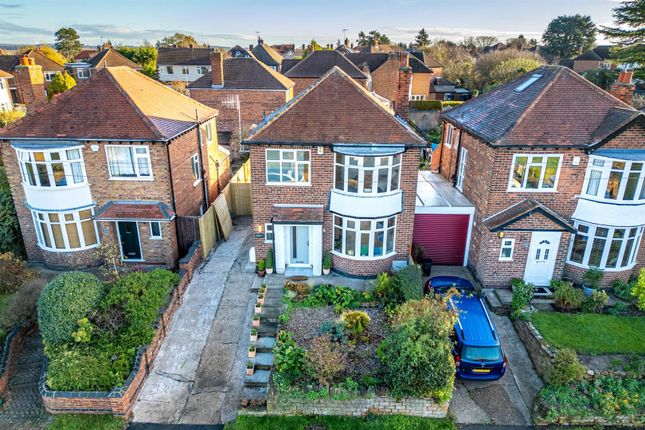 3 bed property, in Haileybury Road, £495,000