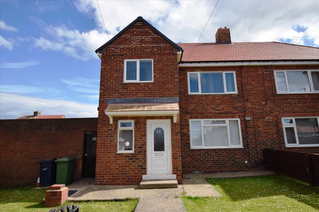 1 bed property, in Windsor Drive, £55,000