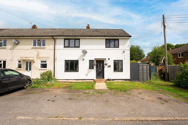 2 bed property, in South Side, £300,000