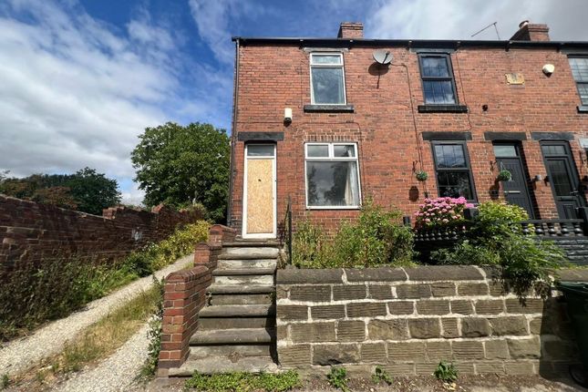 2 bed property, in 3 Royd View Common Road, £40,000