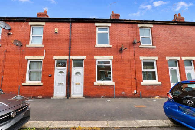 2 bed property, in Broughton Avenue, £65,000