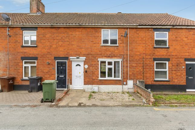 3 bed property, in New North Road, £190,000