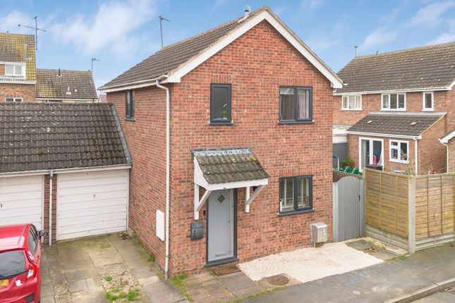3 bed property, in Windsor Road, £260,000