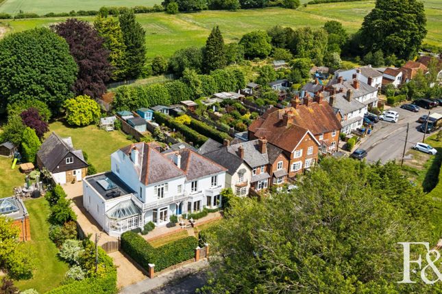 6 bed property, in Hedsor Road, £1,975,000