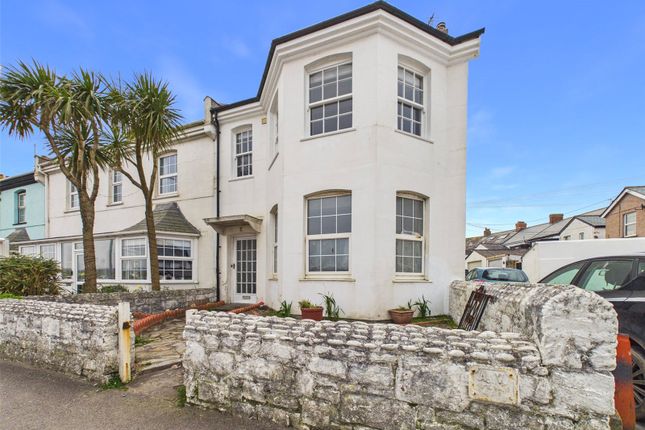 1 bed property, in Burn View, £195,000