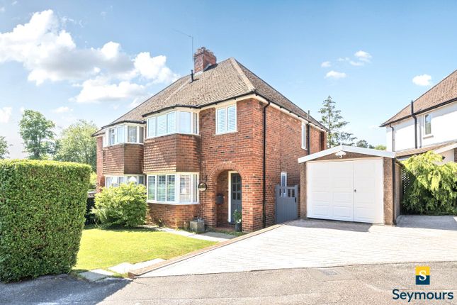 3 bed property, in Guildford, £525,000