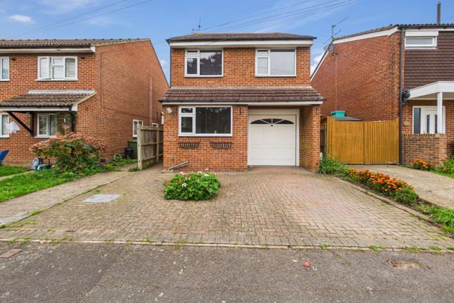 3 bed property, in Orchard Close, £535,000