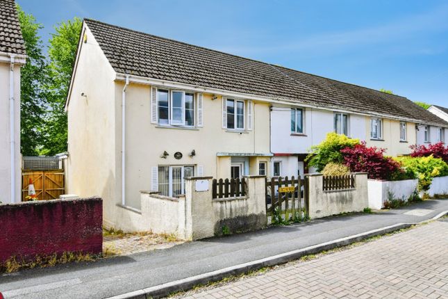 3 bed property, in Gould Road, £200,000