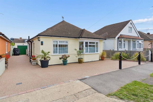 2 bed property, in Kemp Road, £495,000