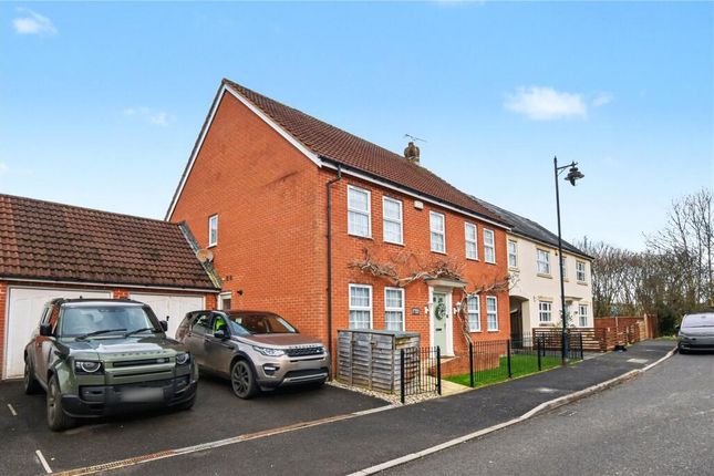 4 bed property, in Manning Road, £410,000