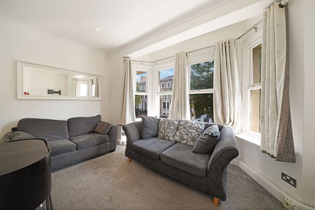 3 bed property, in St. Quintin Avenue, £550,000