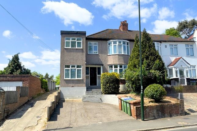 4 bed property, in Arbuthnot Lane, £550,000
