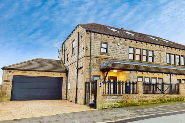 4 bed property, in Windmill Square, £475,000