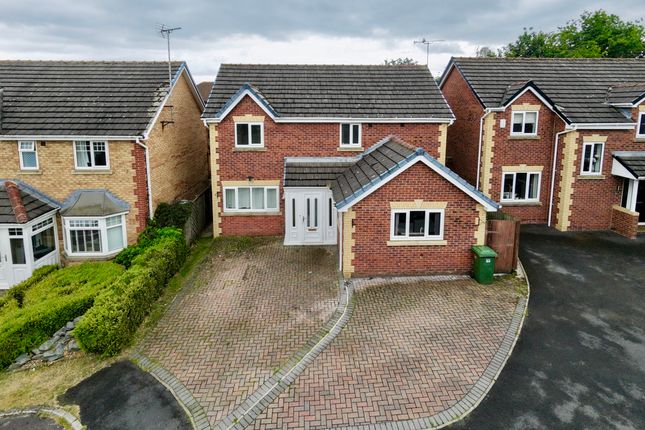 5 bed property, in Clarke Hall Road, £350,000