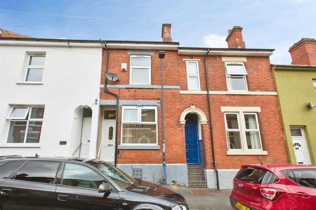 2 bed property, in Belgrave Street, £150,000