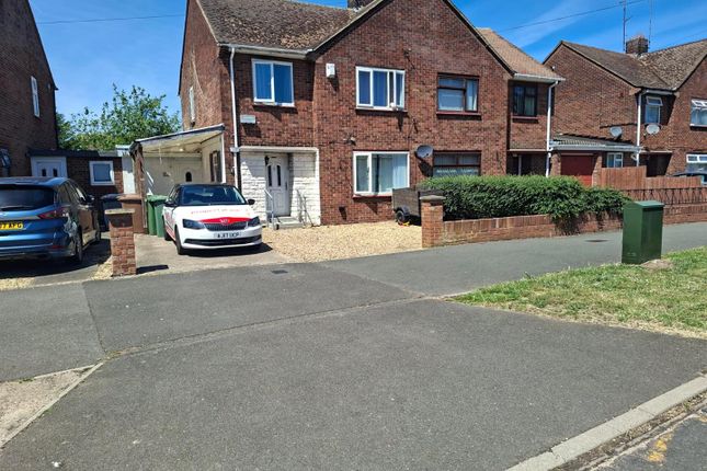 3 bed property, in Western Ave, £270,000