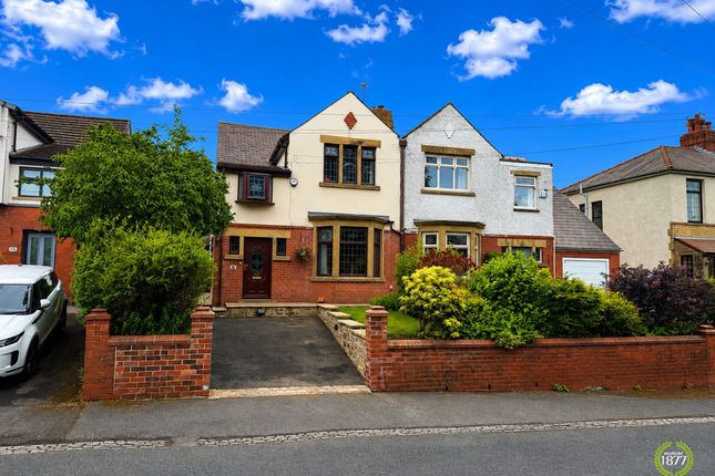 3 bed property, in Hollins Lane, £330,000