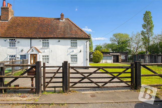 2 bed property, in Garwood Cottages, £475,000