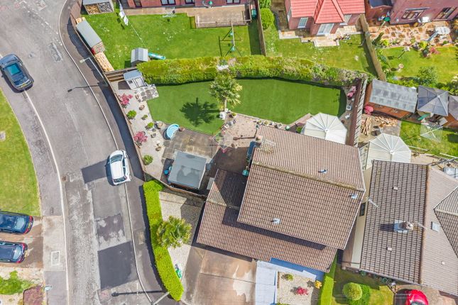 4 bed property, in Skenfrith Close, £480,000
