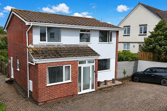 4 bed property, in Brockstone Road, £375,000