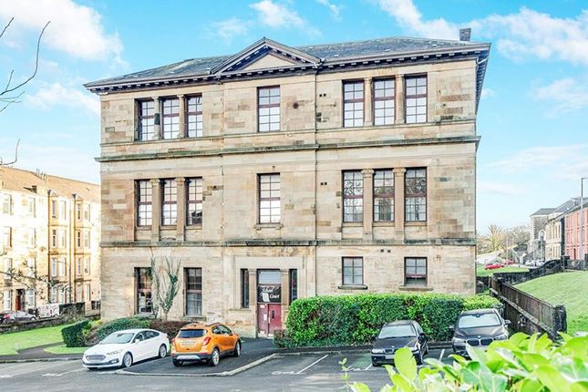 2 bed property, in School Court, £65,000