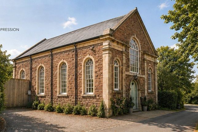 3 bed property, in Ryeford, £800,000