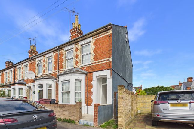4 bed property, in Curzon Street, £350,000