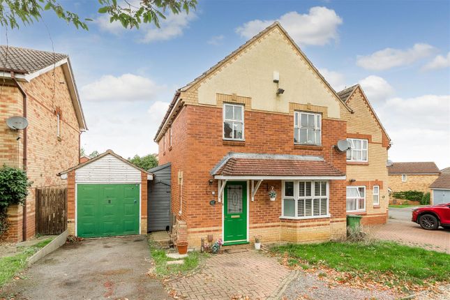 4 bed property, in Duke Street, £300,000
