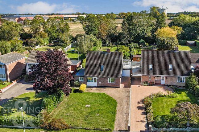 3 bed property, in Shotford Road, £375,000
