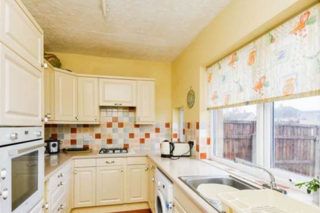 3 bed property, in Hyde Road, £174,950
