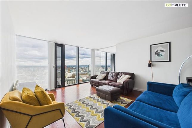 2 bed property, in Beetham Tower, £260,000