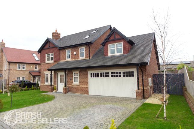 5 bed property, in Cheviot Meadows, £620,000