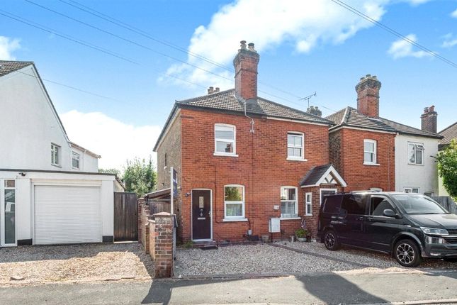 2 bed property, in Knaphill, £395,000