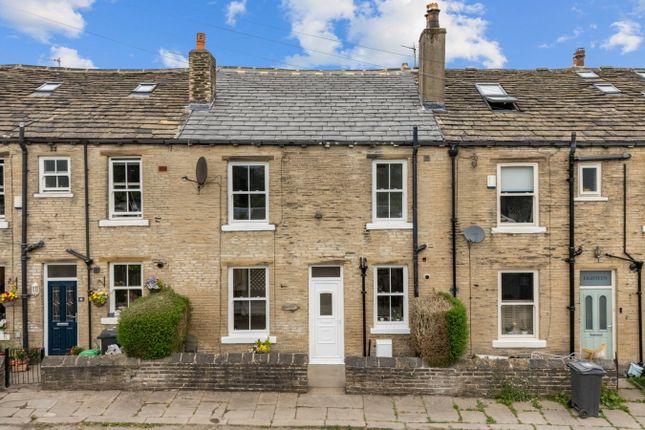 2 bed property, in Ripley Street, £175,000