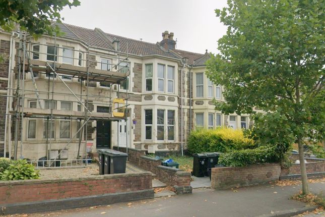4 bed property, in Fishponds Road, £295,000