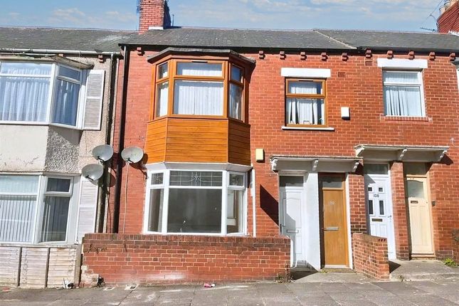 2 bed property, in Richmond Road, £75,000