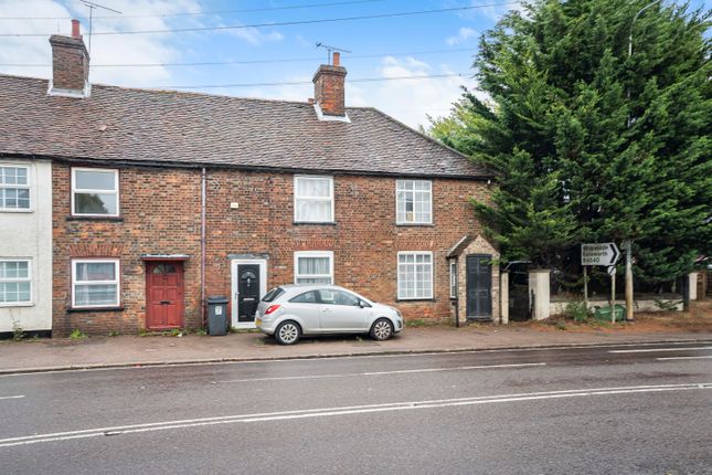 2 bed property, in Row Beech Cottages, £350,000