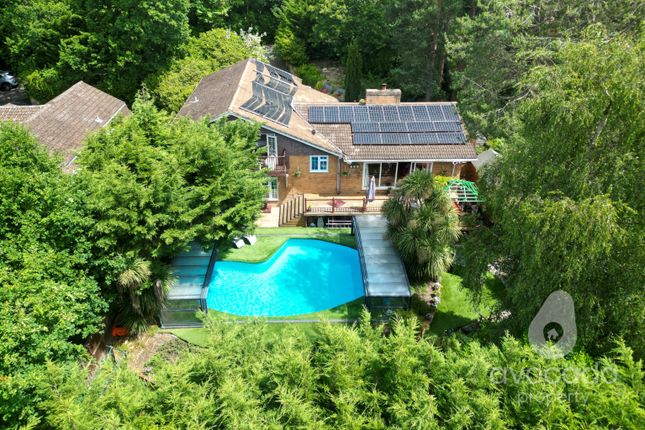 4 bed property, in St. Catherines Road, £1,250,000