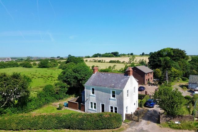 3 bed property, in Park Street, £230,000