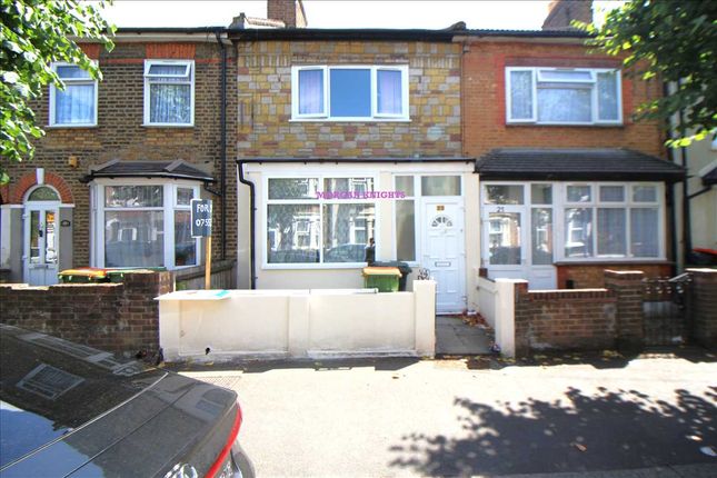 3 bed property, in Berkeley Road, £480,000