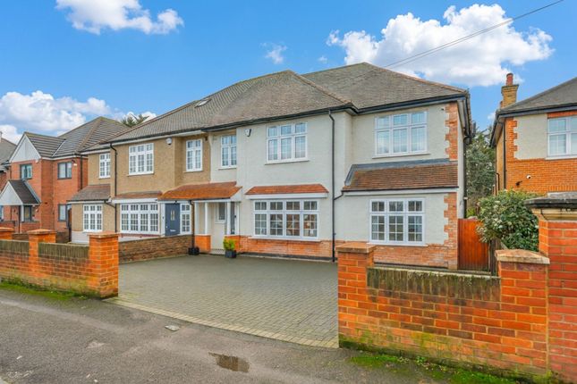 5 bed property, in Jersey Road, £1,400,000