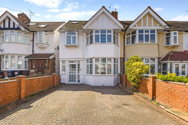 4 bed property, in Windermere Avenue, £1,025,000