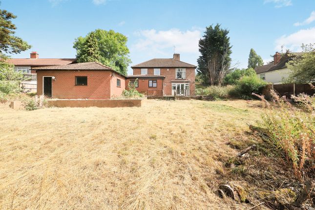 5 bed property, in Cannock Road, £380,000