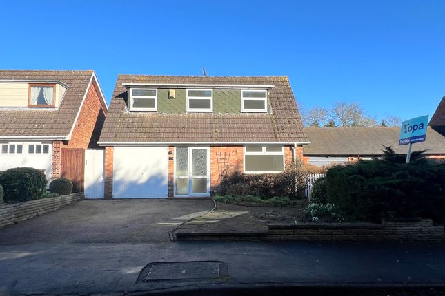 4 bed property, in Ferrers Road, £300,000