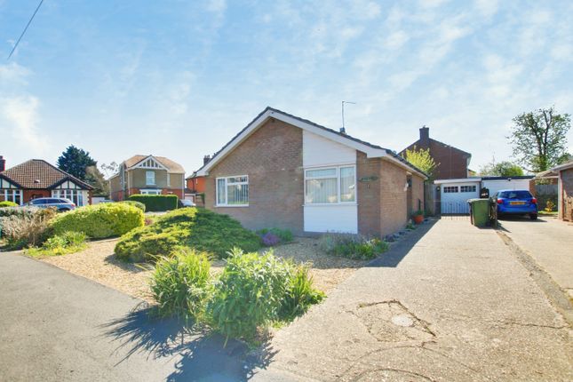 2 bed property, in Woodside, £275,000