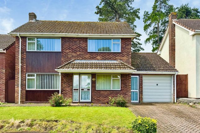 3 bed property, in Gwentlands Close, £389,950
