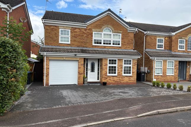 4 bed property, in Bodycote Close, £399,950