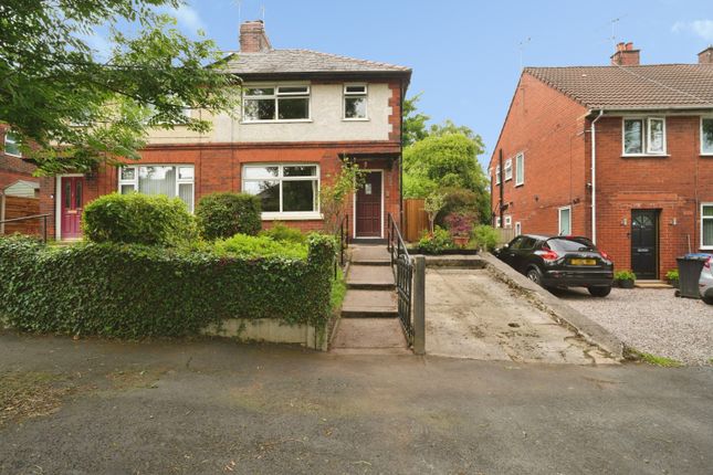 3 bed property, in Worsley Avenue, £220,000