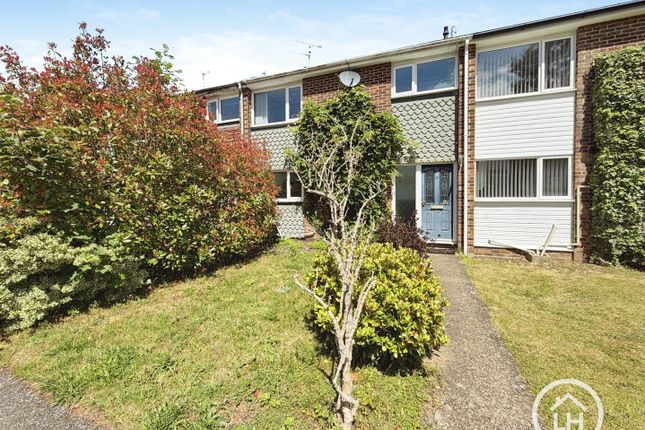 3 bed property, in Gunnis Close, £270,000
