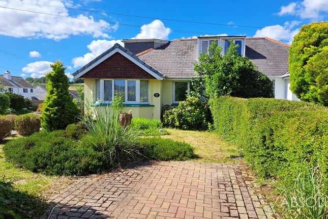 2 bed property, in Battersway Road, £200,000